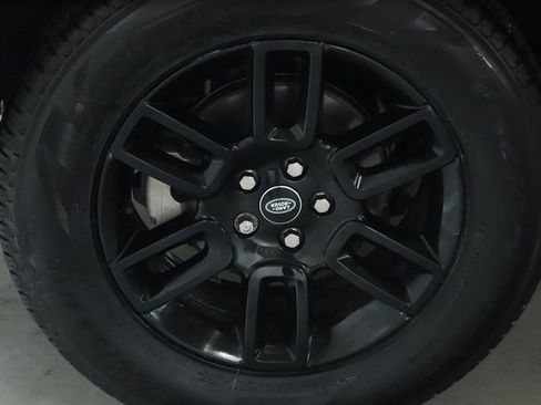 Certified 2024 Land Rover Defender 110 S AWD/4WD image 41