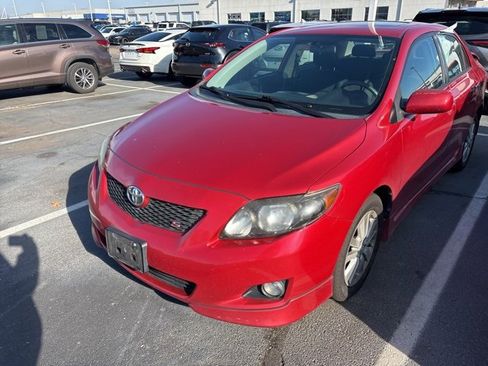 Used 2010 Toyota Corolla S image 3
