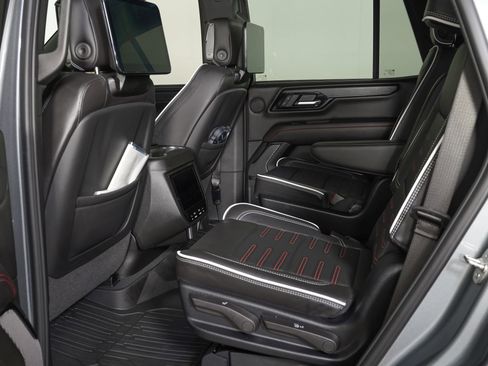 Used 2026 GMC Yukon AT4 Ultimate AWD/4WD image 14
