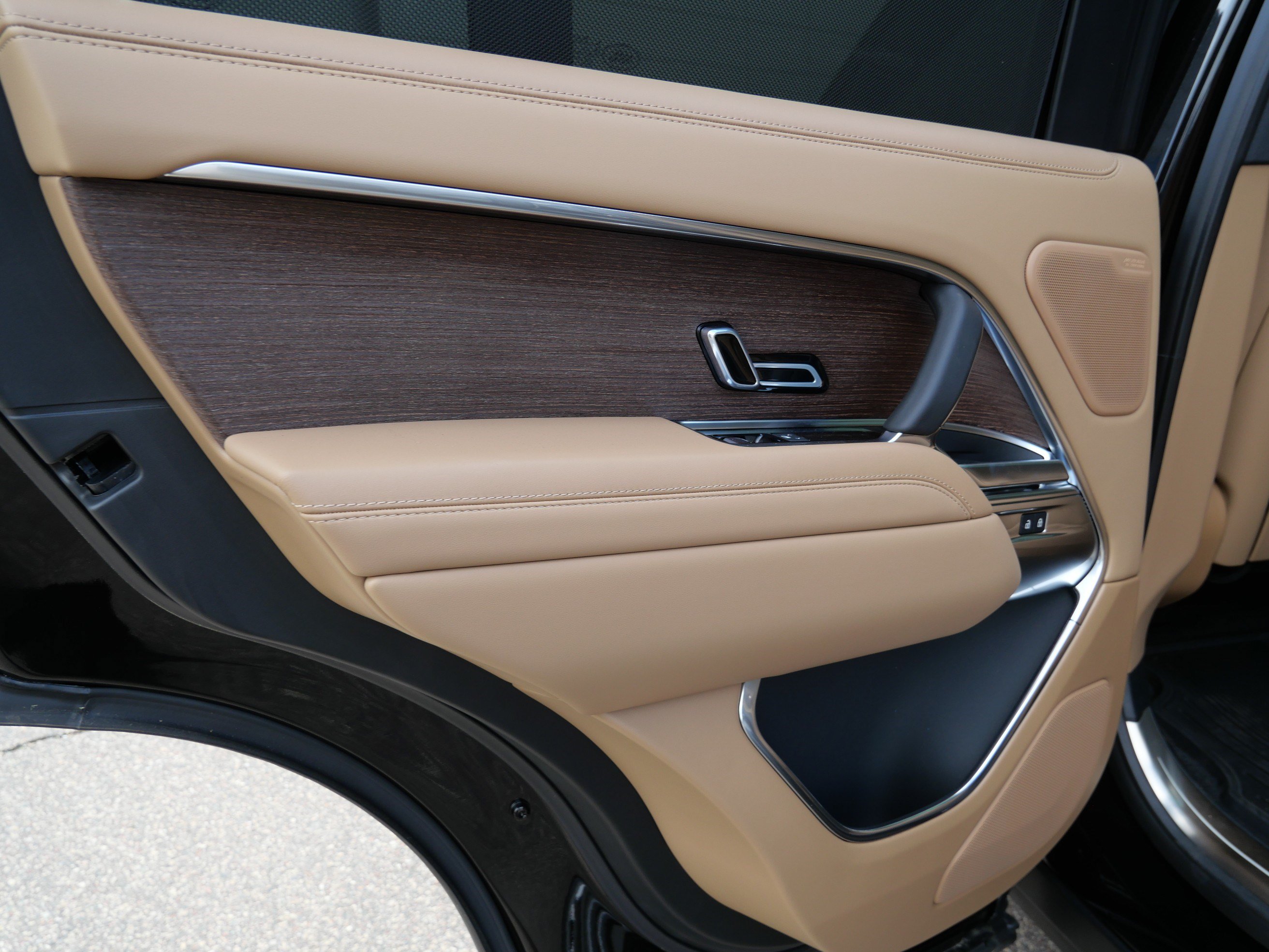 New 2026 Land Rover Range Rover SE AWD/4WD image 6