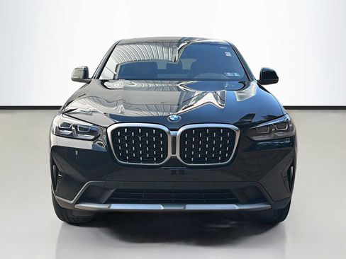 Used 2025 BMW X4 xDrive30i AWD/4WD image 2