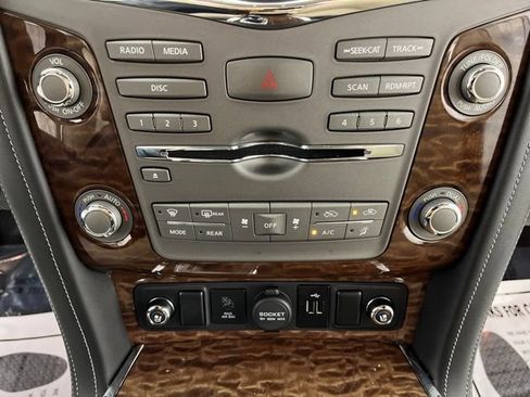 Used 2020 Nissan Armada Platinum w/ Captain's Chairs Package AWD/4WD image 25