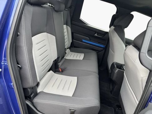 Used 2024 Toyota Tacoma TRD Off-Road image 28