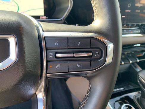 Used 2024 GMC Canyon Denali image 22