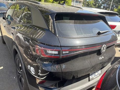 Used 2022 Volkswagen ID.4 Pro image 5