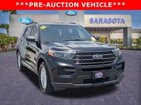 Used 2020 Ford Explorer XLT RWD image 1