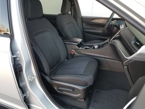 Certified 2024 Jeep Grand Cherokee L Laredo w/ Luxury Tech Group I image 13