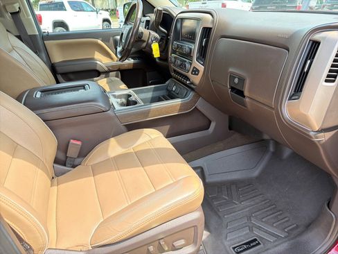 Used 2018 GMC Sierra 1500 Denali w/ Denali Ultimate Package AWD/4WD image 12