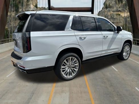New 2026 Cadillac Escalade Luxury w/ LPO, Floor Liner Package AWD/4WD image 10