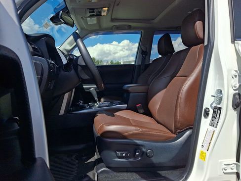 Used 2022 Toyota 4Runner Limited image 13