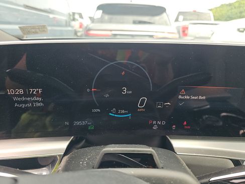 Used 2023 Cadillac Lyriq 2WD image 5
