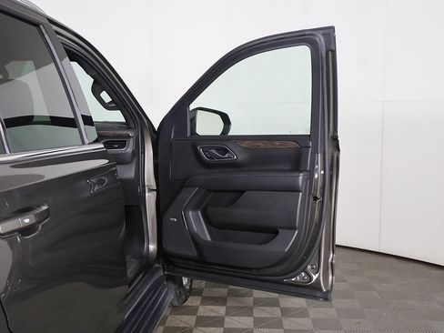 Used 2021 Chevrolet Tahoe LT AWD/4WD image 19