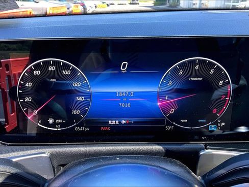 Used 2026 Mercedes-Benz GLB 250 4MATIC image 22