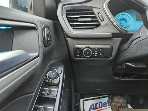 Used 2024 Ford Escape Platinum image 13