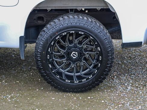 Used 2019 Chevrolet Silverado 1500 LT w/ All-Star Edition image 10