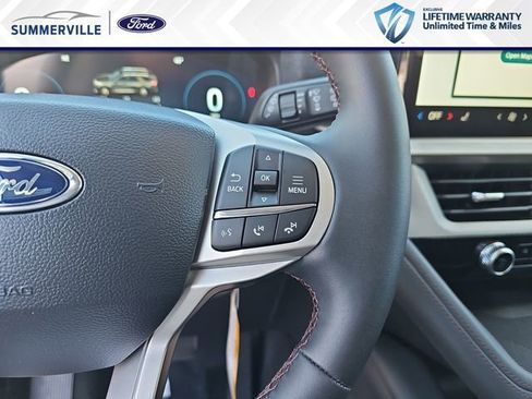 New 2026 Ford Explorer Active image 22