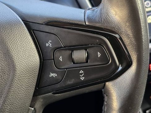 Used 2022 Chevrolet Bolt EUV Premier w/ Launch Edition image 15