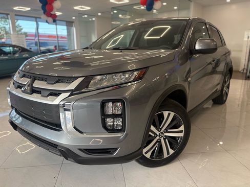 Used 2025 Mitsubishi Outlander Sport ES AWD/4WD image 1