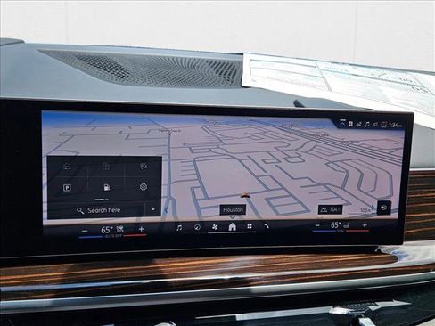 Used 2026 BMW X5 xDrive50e w/ M Sport Package image 11