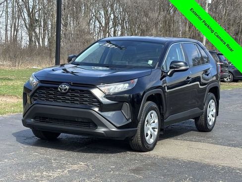 Used 2022 Toyota RAV4 LE AWD/4WD image 26