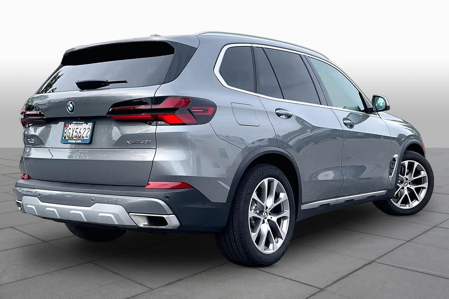 Used 2026 BMW X5 xDrive40i AWD/4WD image 12