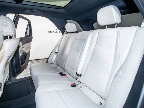 Used 2025 Mercedes-Benz GLE 580 4MATIC image 16