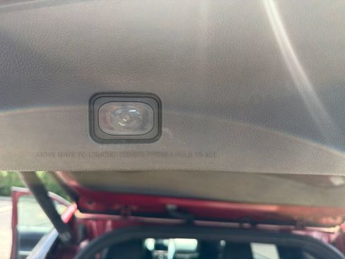 Used 2014 Ford Explorer Limited w/ Equipment Group 301A AWD/4WD image 31