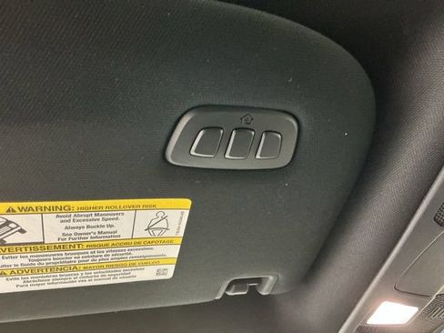 Used 2019 Ford F150 Lariat w/ Equipment Group 502A Luxury AWD/4WD image 25