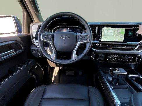 Used 2025 Chevrolet Silverado 1500 RST w/ Convenience Package II AWD/4WD image 9