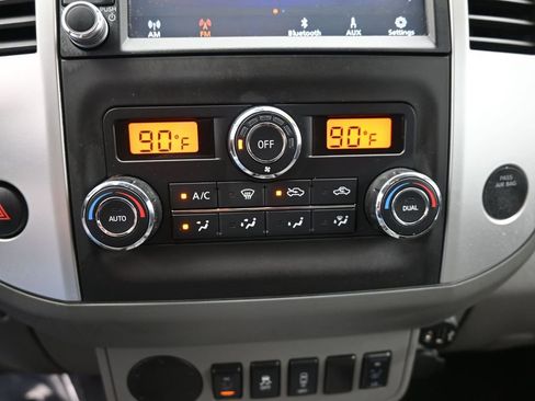 Used 2020 Nissan Frontier SV w/ Midnight Edition Floor Mats image 23