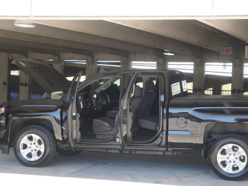 Used 2016 Chevrolet Silverado 1500 LT w/ All Star Edition image 28