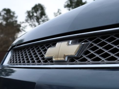 Used 2016 Chevrolet Impala LT w/ LT Sunroof Package image 18