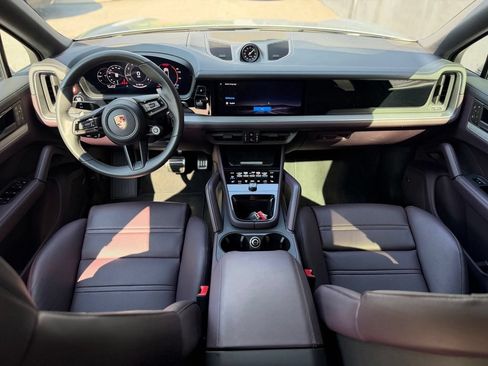 Certified 2026 Porsche Cayenne S AWD/4WD image 16