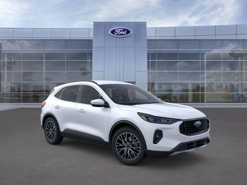 New 2026 Ford Escape SE w/ PHEV Premium Package image 7