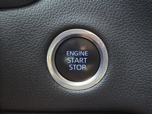 Used 2024 Toyota Tundra Limited w/ Power Package AWD/4WD image 21