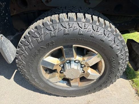 Used 2015 GMC Sierra 2500 SLT AWD/4WD image 12