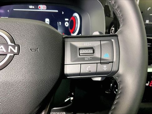 New 2026 Nissan Pathfinder SL AWD/4WD image 29