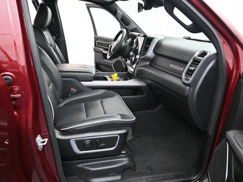 Used 2025 RAM 1500 Laramie AWD/4WD image 22