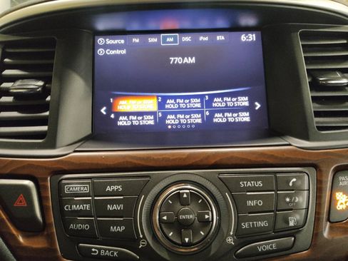 Used 2019 Nissan Pathfinder Platinum image 25