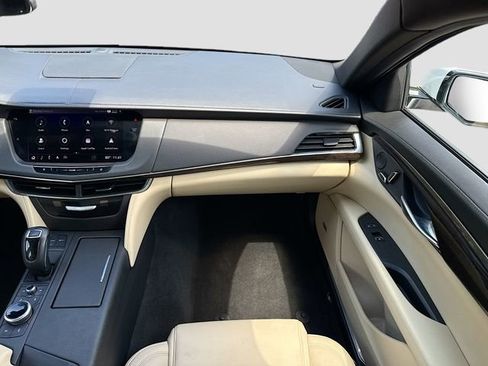 Used 2019 Cadillac CT6 Luxury w/ Driver Awareness Package AWD/4WD image 17