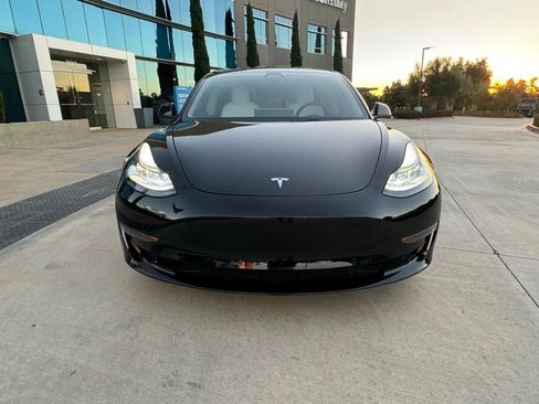 Used 2023 Tesla Model 3 Standard Range RWD image 2