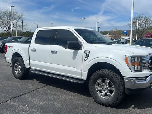 Used 2021 Ford F150 XLT w/ Equipment Group 302A High AWD/4WD image 2