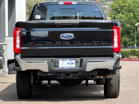 New 2025 Ford F250 XLT image 4