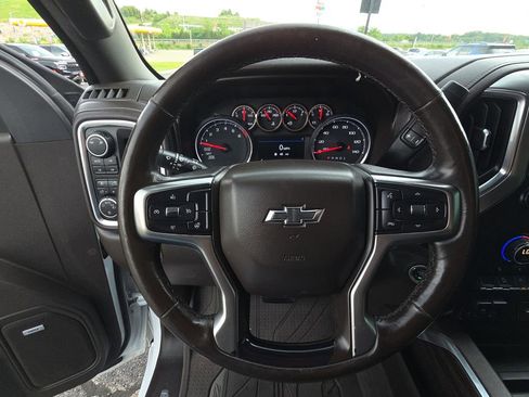 Used 2019 Chevrolet Silverado 1500 RST AWD/4WD image 19