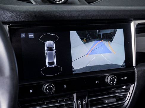 Certified 2024 Porsche Macan w/ Premium Plus Package image 23