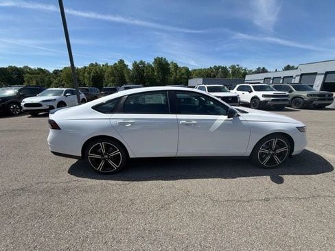 New 2026 Honda Accord Sport image 9