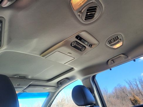 Used 2010 Honda Odyssey Touring image 24