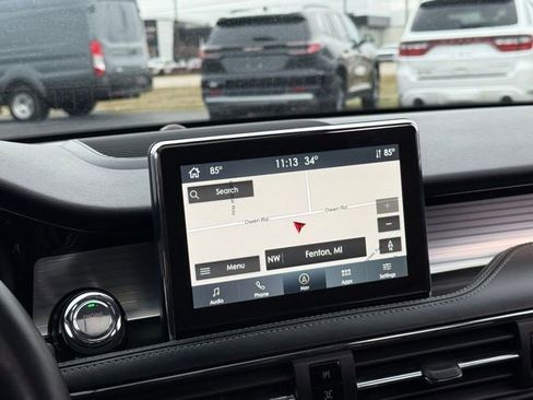 Used 2022 Lincoln Corsair AWD w/ Premium Package image 5