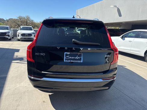 Used 2025 Volvo XC90 B5 Core w/ Protection Package Premier image 7