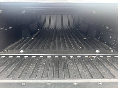 Used 2022 Toyota Tacoma SR5 AWD/4WD image 13